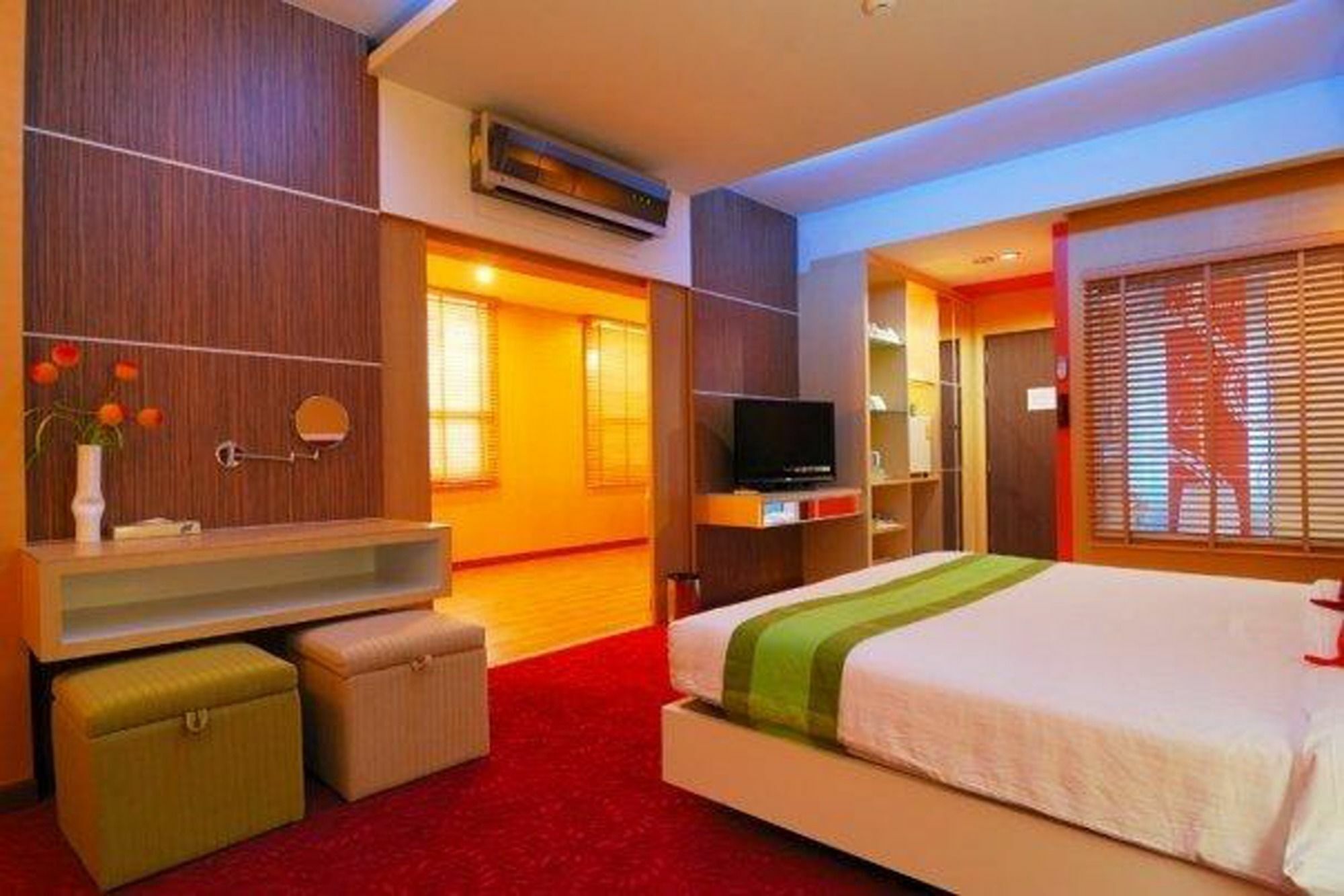 V-One Hotel Korat Nakhonratchasima Εξωτερικό φωτογραφία